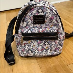 Loungefly Disney Parks Women's Backpack - Black and White